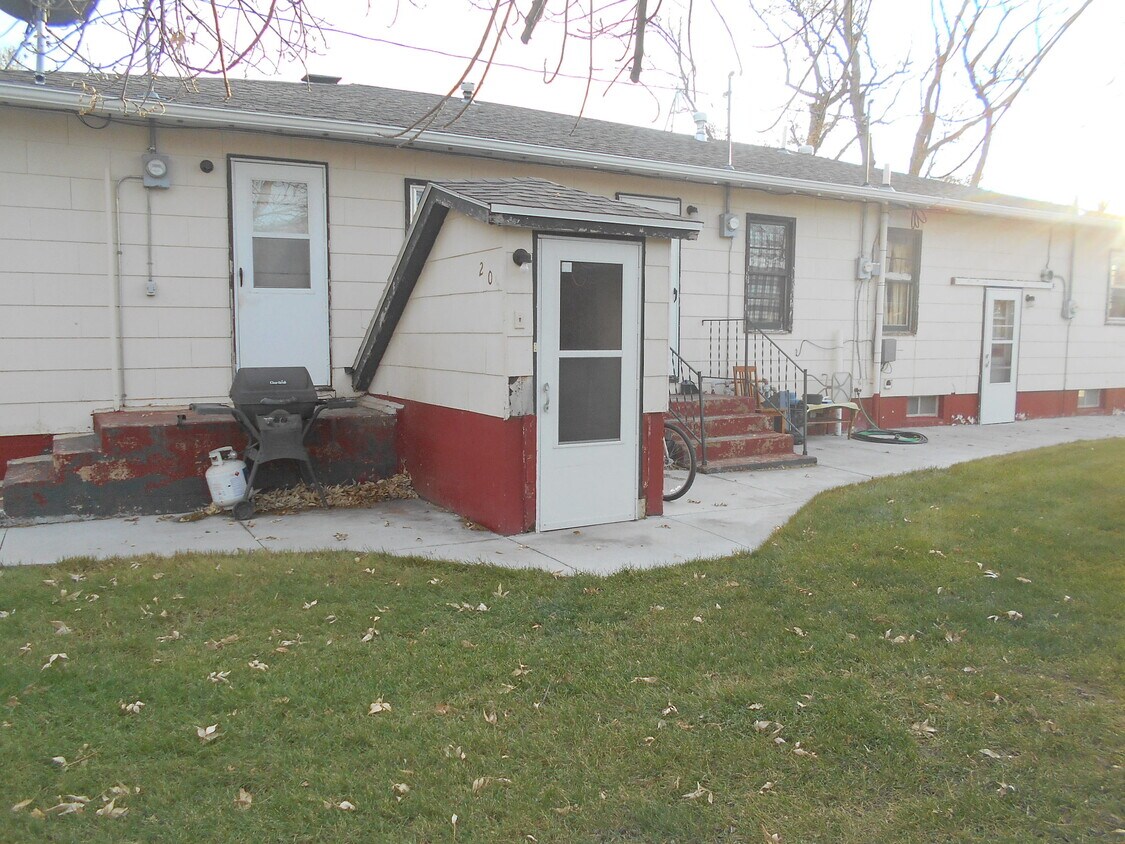 212 Elm St Unit 210, Sutherland, NE 69165 Apartments in Sutherland