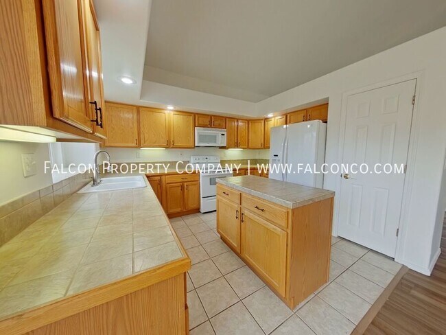 Foto del edificio - 7150 Grand Prairie Dr