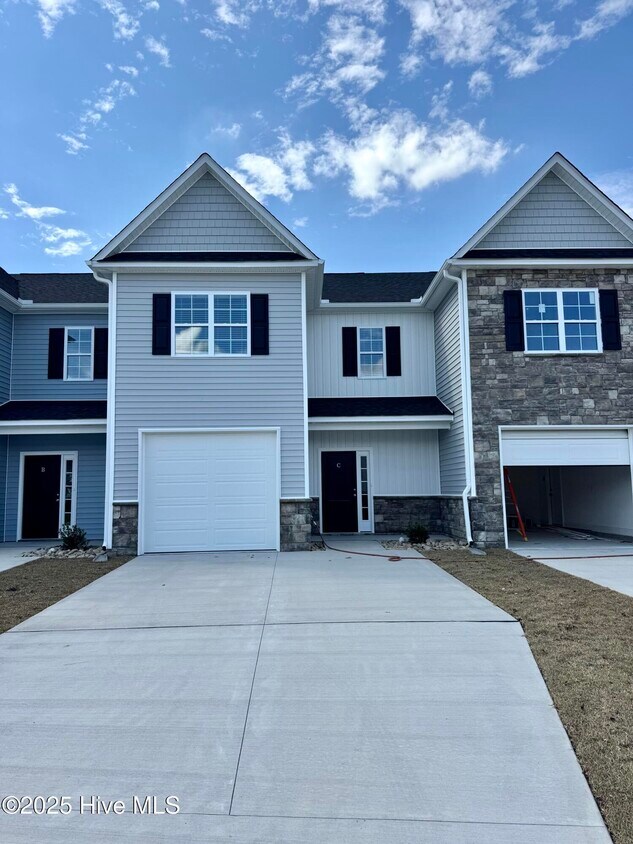 Foto principal - 1404 Hartley Ln