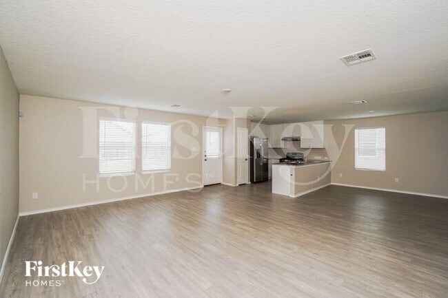 Foto del edificio - 2425 Double Oak Dr