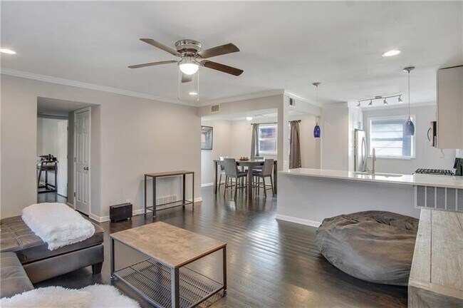 Foto del edificio - 3660 Peachtree Rd NE