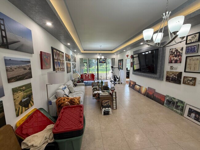 Foto del edificio - 7508 La Paz Blvd