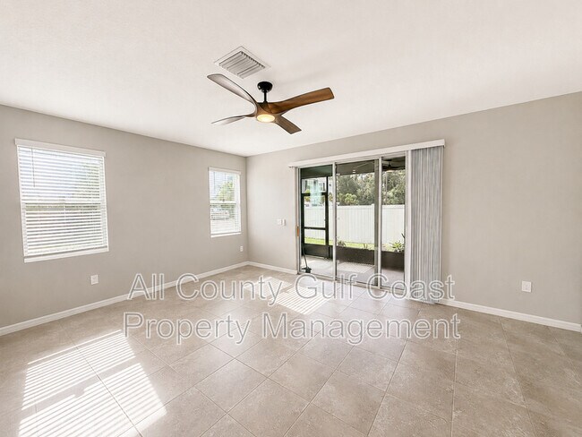 Foto del edificio - 2785 Midnight Pearl Dr