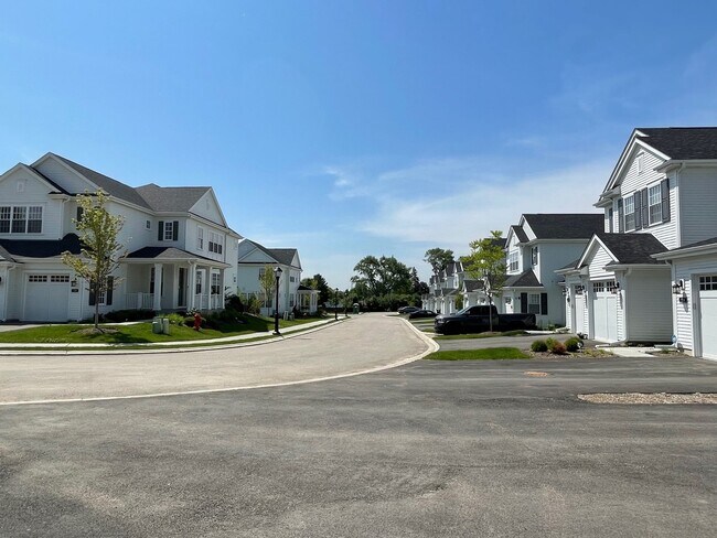 Foto del edificio - 718 Derby Ln