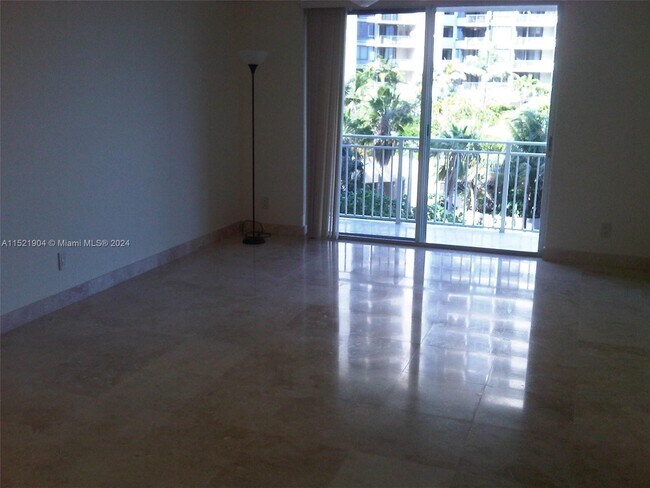 Building Photo - 770 Claughton Island Dr