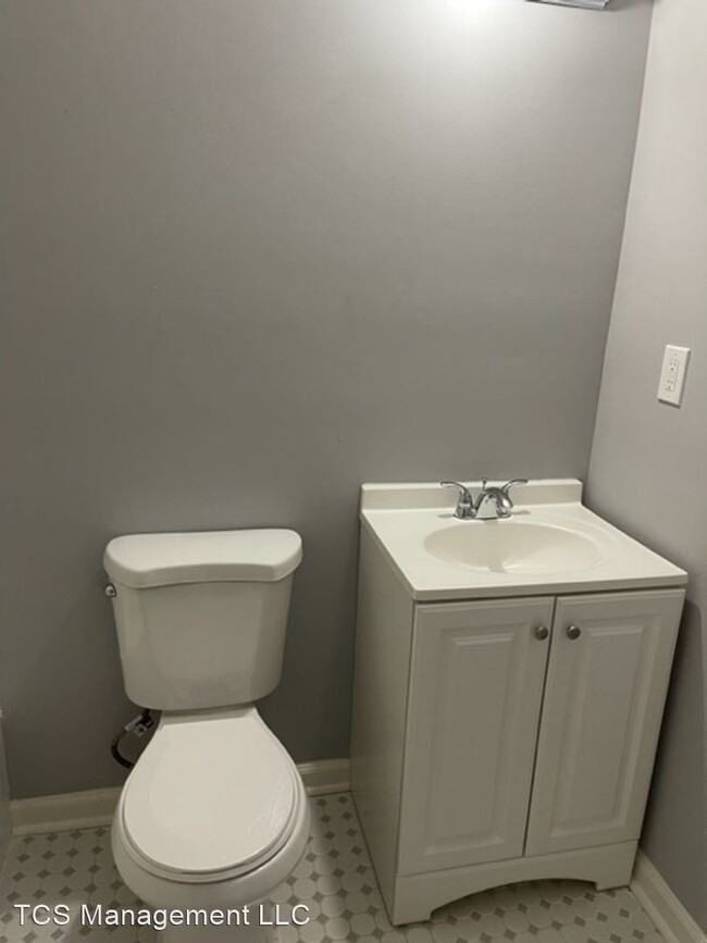Building Photo - 3 br, 1.5 bath House - 206 North 60th Stre...