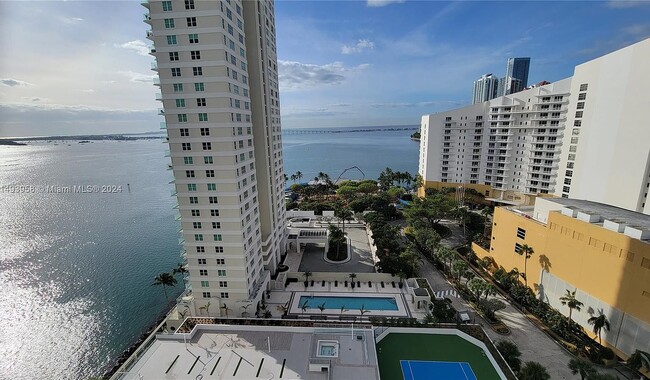 Building Photo - 770 Claughton Island Dr