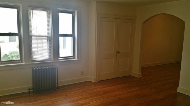 Building Photo - 129 Central Sq