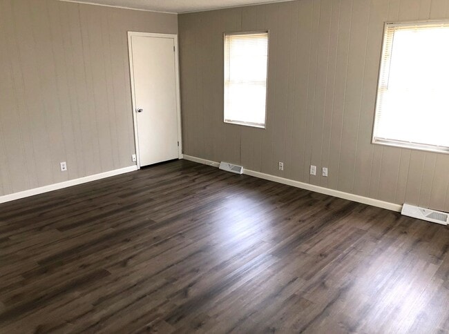 Foto del edificio - 672-674 Sheridan St