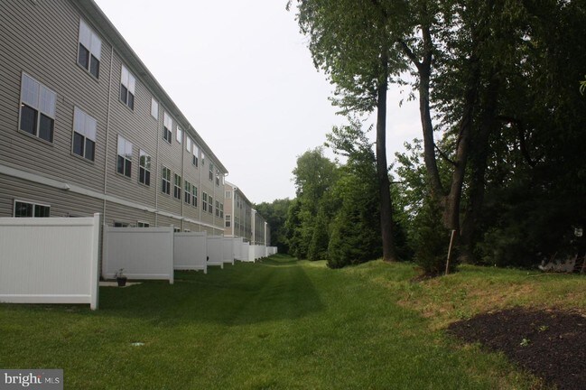 Foto del edificio - 61 Creekside Way