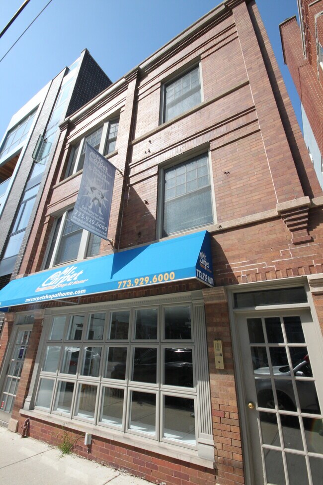 Foto del edificio - 1336 W Belmont Ave