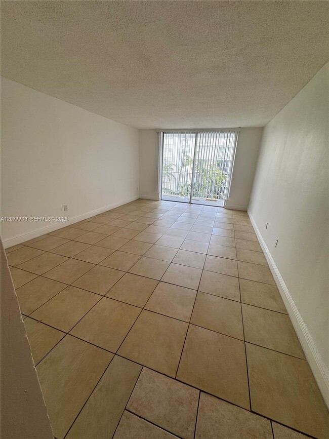 Building Photo - 488 NW 165th St