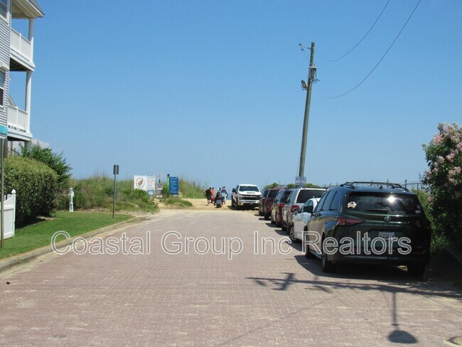 Foto del edificio - 9570 21st Bay St