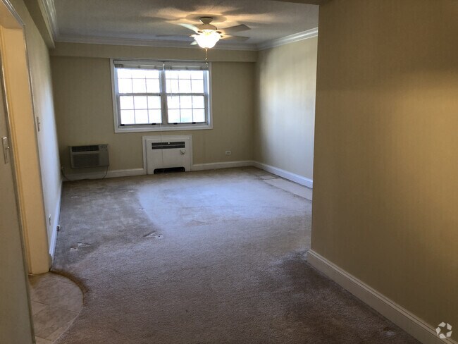 Building Photo - 4378 N Pershing Dr