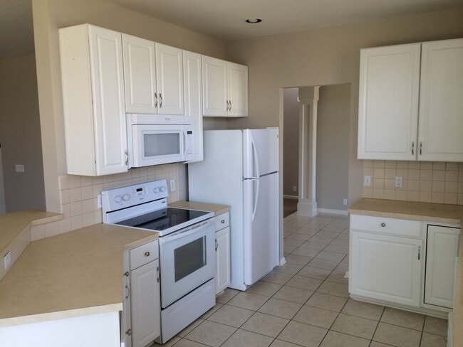 Photo - Large Home in Bellevue for Rent!