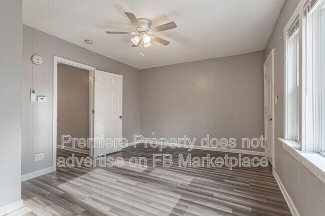 Foto del edificio - 514 E Walnut St