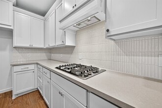 Building Photo - 5019 Bowen Pr Dr