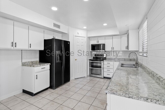 Building Photo - 4767 W Piute Ave