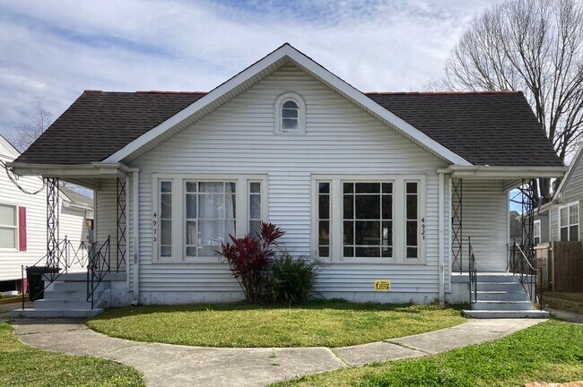 Building Photo - 4923 Western St