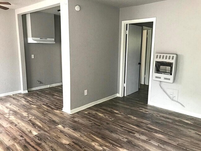 Foto del edificio - 3613 Crane St