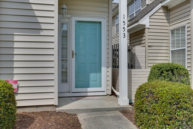 Building Photo - 1553 Wynd Crest Way