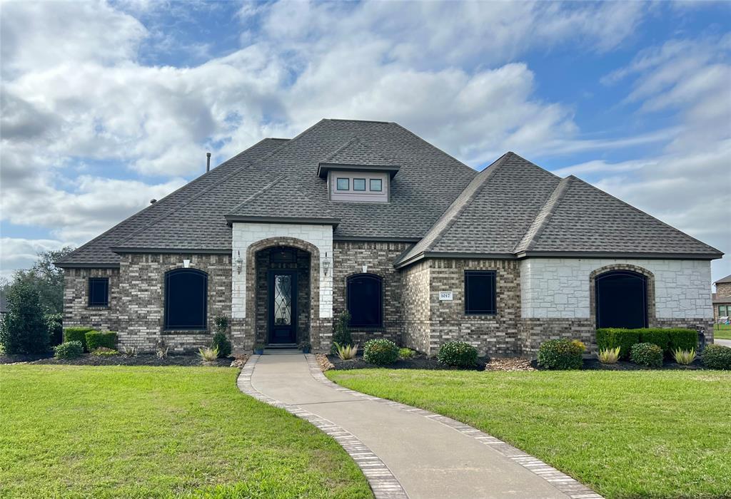 Foto principal - 1017 Southern Oaks Dr