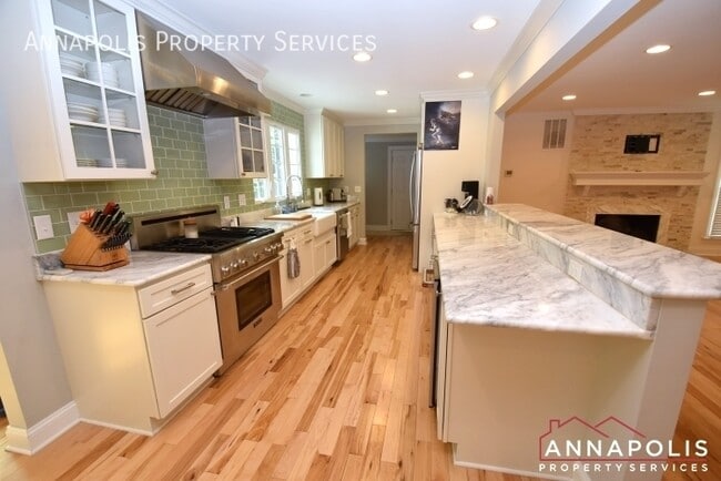 Building Photo - 2111 bay front terrace
