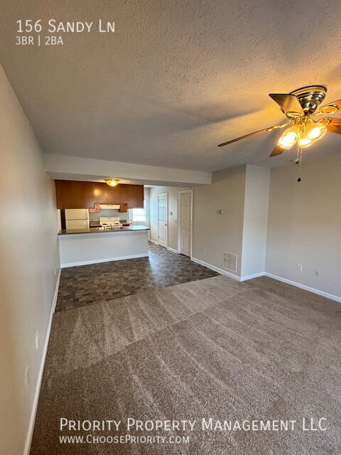 Building Photo - 156 Sandy Ln