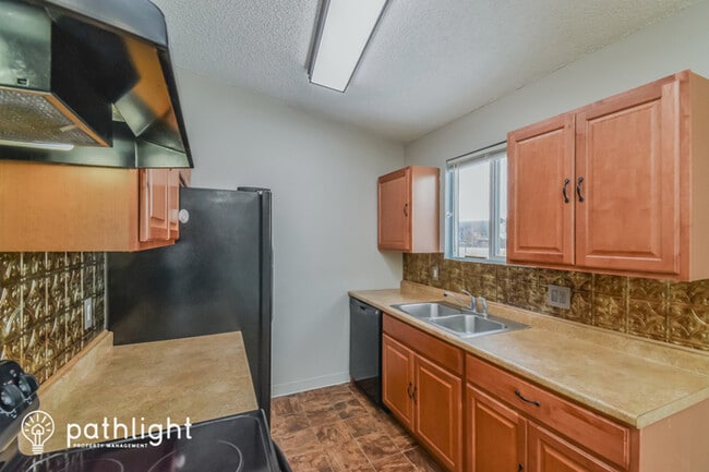 Building Photo - 4933 Wineskin Cir, Colorado Springs, CO, 8...