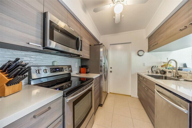 Foto del edificio - 8125 SW 136th St