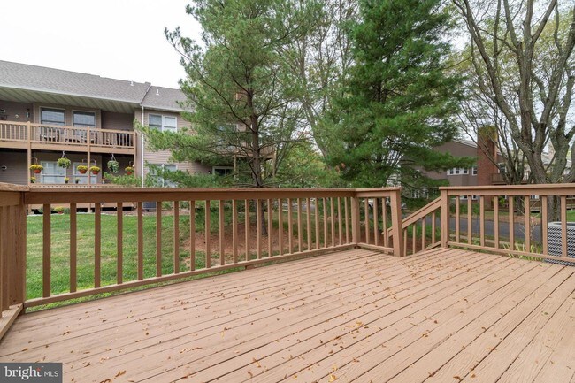 Foto del edificio - 62 Piccadilly Cir