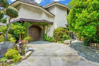Building Photo - 266 Canyon Acres Dr