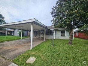 Building Photo - 1106 Sage Dr