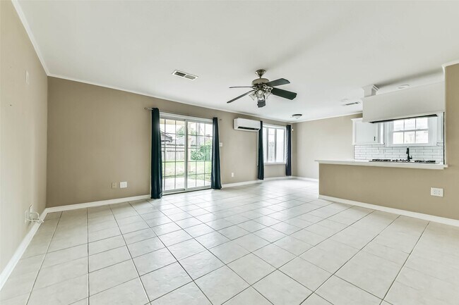 Building Photo - 10906 Sageorchard Ln
