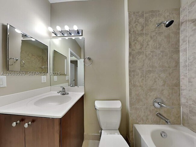 Building Photo - 4025 SW 149th Ct