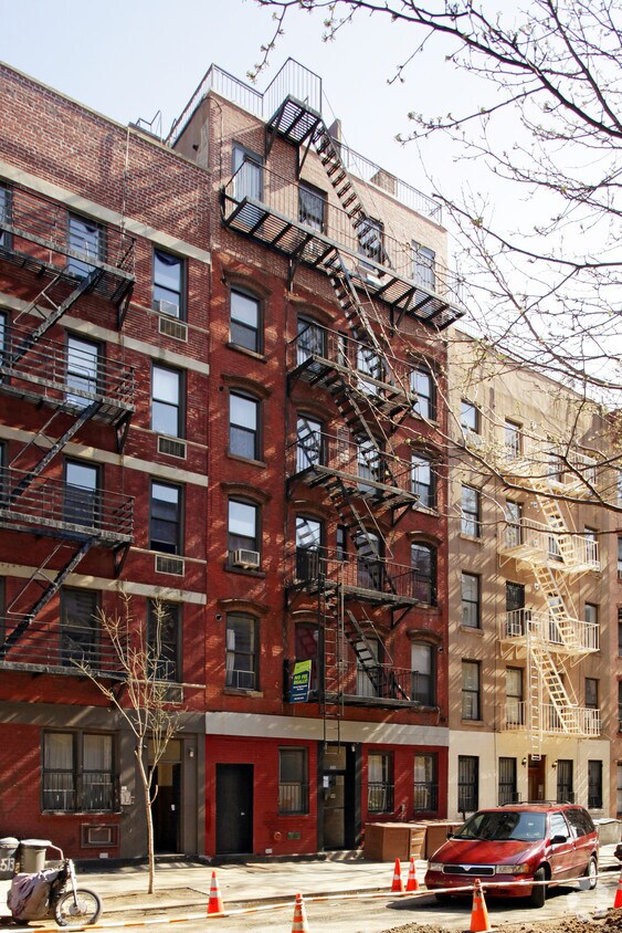 Building Photo - 515 E Fifth St