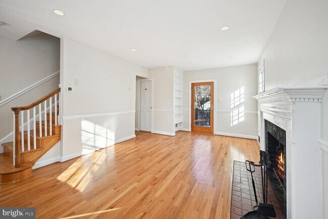 Building Photo - 4409 Faraday Pl NW