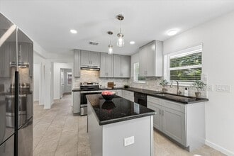 Building Photo - 4017 Woodfin St