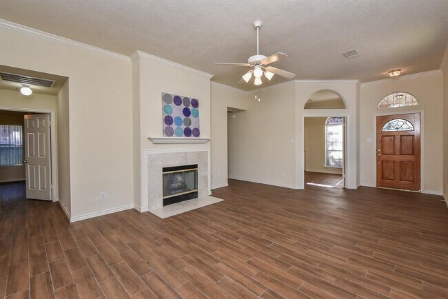 Foto del edificio - 10706 Springbrook Dr