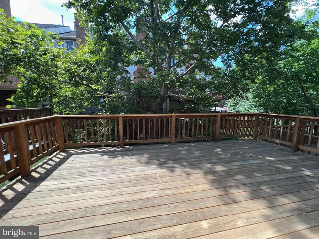 Foto del edificio - 2104 Patty Ln