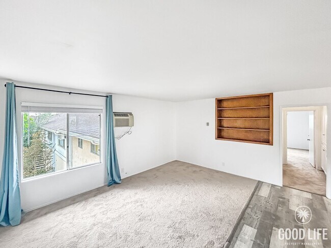 Foto del edificio - Beautiful 2BD/2BA Condo in La Mesa!