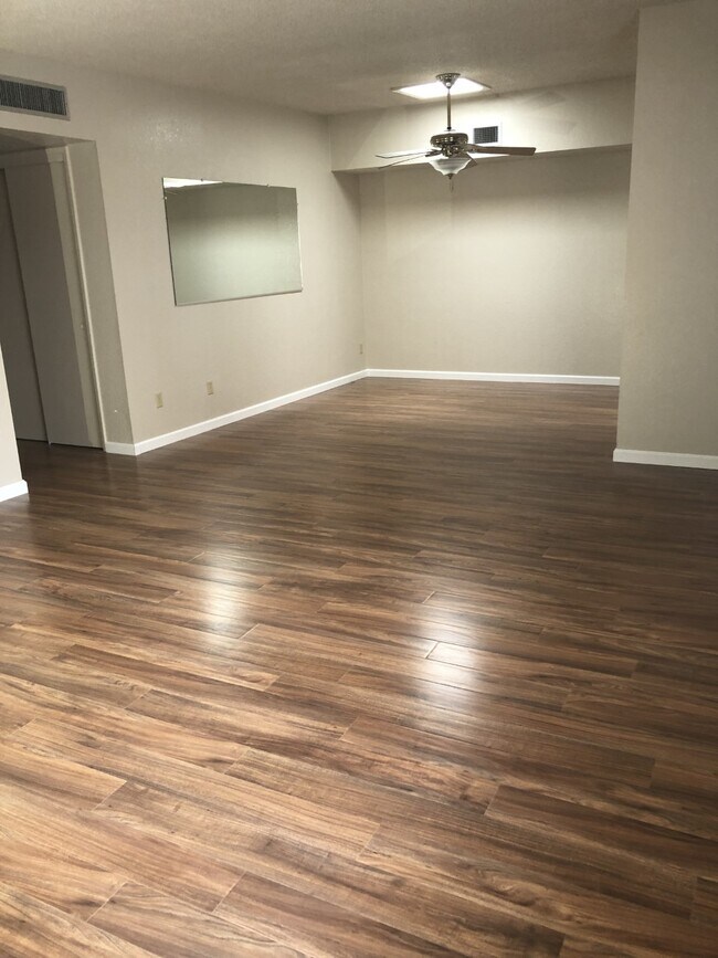 8341 E Cypress Point Ln, Tucson, AZ 85710 Townhome Rentals in Tucson