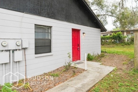 Building Photo - NOW AVAILABLE! - 37218 Oak Unit 1, Dade Ci...