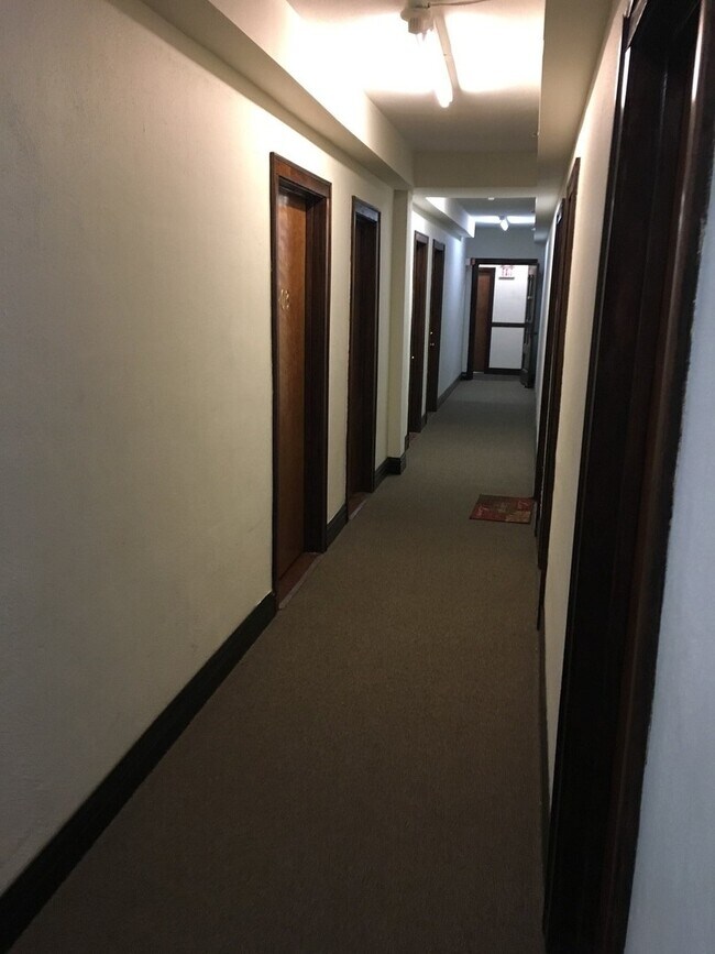 Foto del edificio - 126 N Genesee St