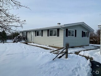Building Photo - 14218 Charlotte Dr