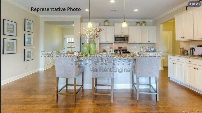 Foto del edificio - 3833 Fairlady Ln