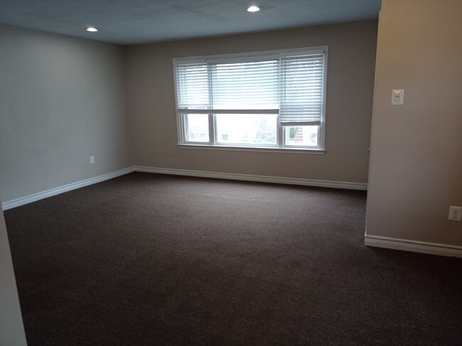 Photo - 1911 Goodnaw St House