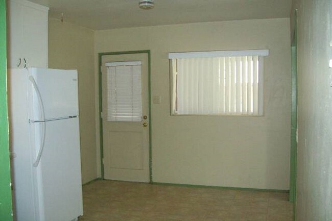 Foto del edificio - 403 W Howe St