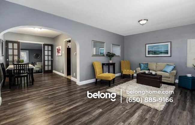 Building Photo - 2118 Visalia Ave