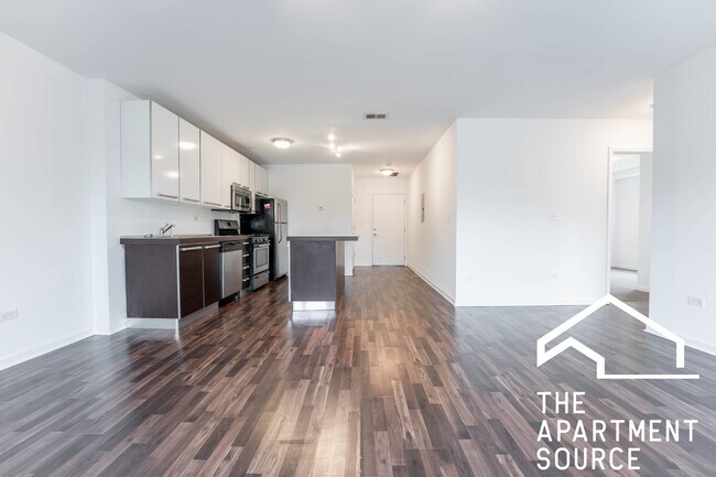 Foto del edificio - 1544 W Glenlake Ave